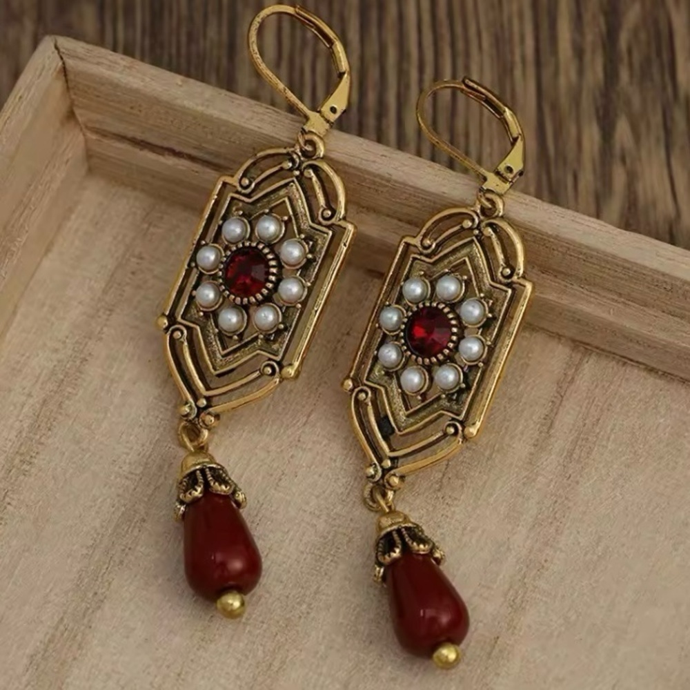 ✨Anthropologie Verity Floral Ruby Drop Earrings - Picture 5 of 6